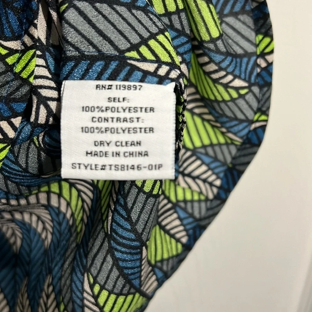 Collective Concepts women’s blouse - Size Medium Petite - Multicolored - Picture 6 of 7
